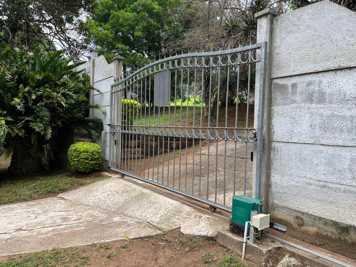 10 St Johns - House Villa Port Shepstone Exterior photo